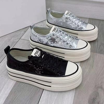 Chaussures décontractées à semelle épaisse de printemps et d'automne pour femmes 2024 Nouveau style collège Toile Chaussures de sport pour femmes Chaussures vulcanisées pour femmes