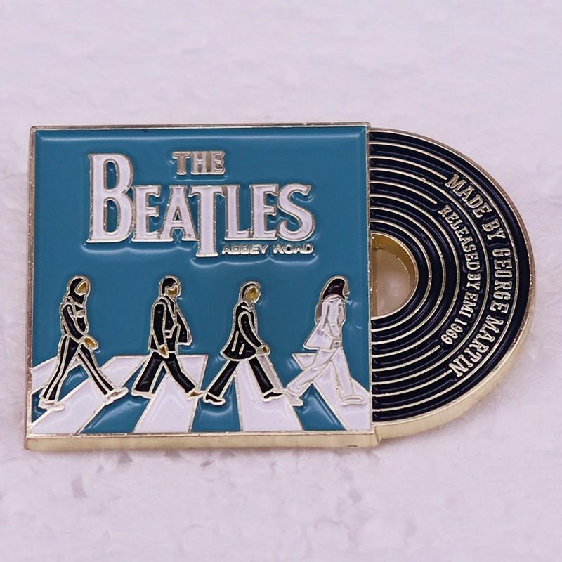 

Fashion Brooch, Music Record Badge, Clothing Bag Brooch Badge One Size синий