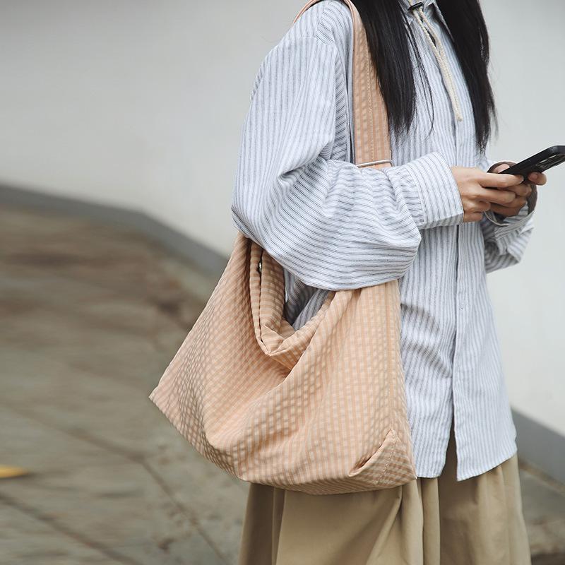 Versatile Messenger Bag Women'S Large-Capacity Commuter Shopping Bag Simple And Lightweight Shoulder Bag Student Messenger Bag