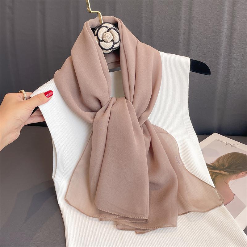 2023 Neue Mode Sommer Damen Einfarbig Strand Schal Seide Schals Stirnband Damen Stirnband Wickeltuch Sonnenschutz Hijab Großhandel