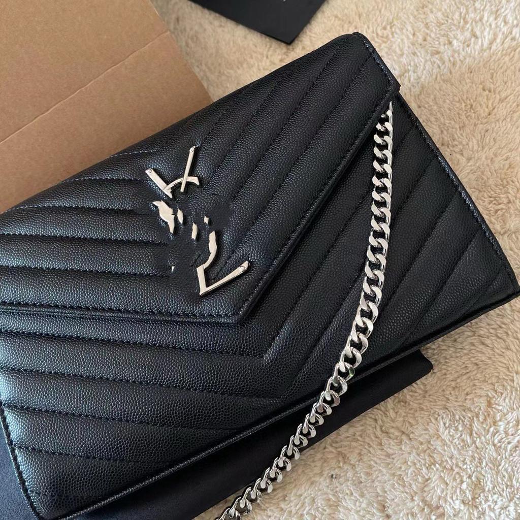 Modna Kopertówka Damska z Metką i Łańcuszkiem - Luksusowa, Stylowa i Wszechstronna Torebka 0226