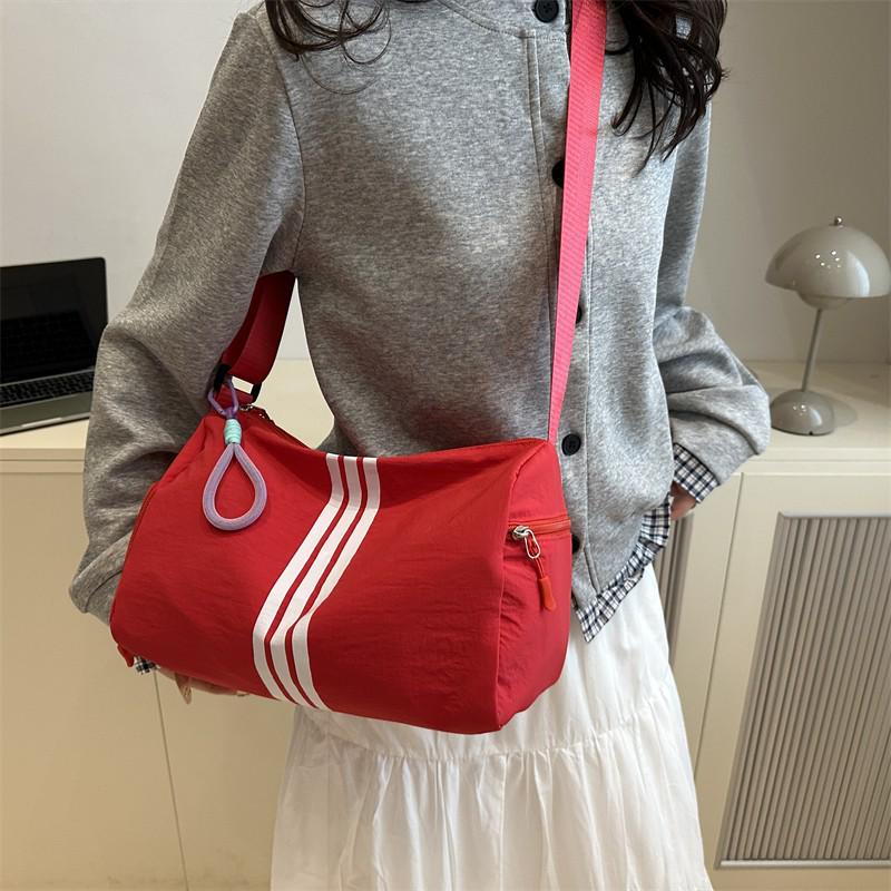 Women's Large Capacity Crossbody Bag - Simple, Stylish, and Multifunctional for Outings and Fitness