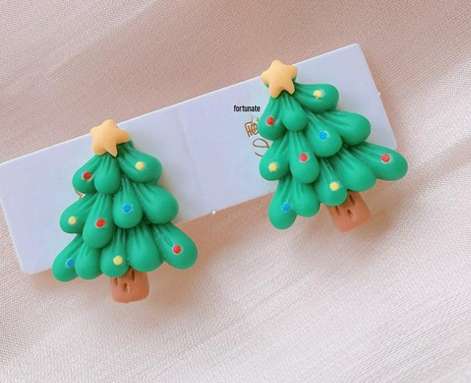 Kids' Christmas Cartoon Princess Clip-On Earrings: Cute, No Piercing Needed