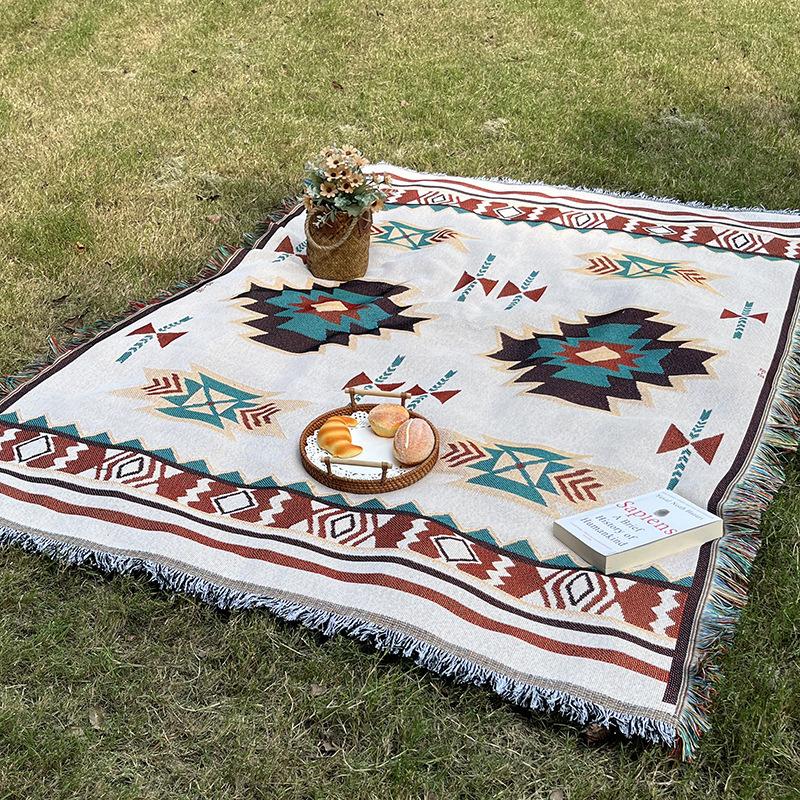 

Bohemian picnic mat cotton yarn fringed multi-functional camping blanket outdoor lawn camping moisture-proof mat 90*90