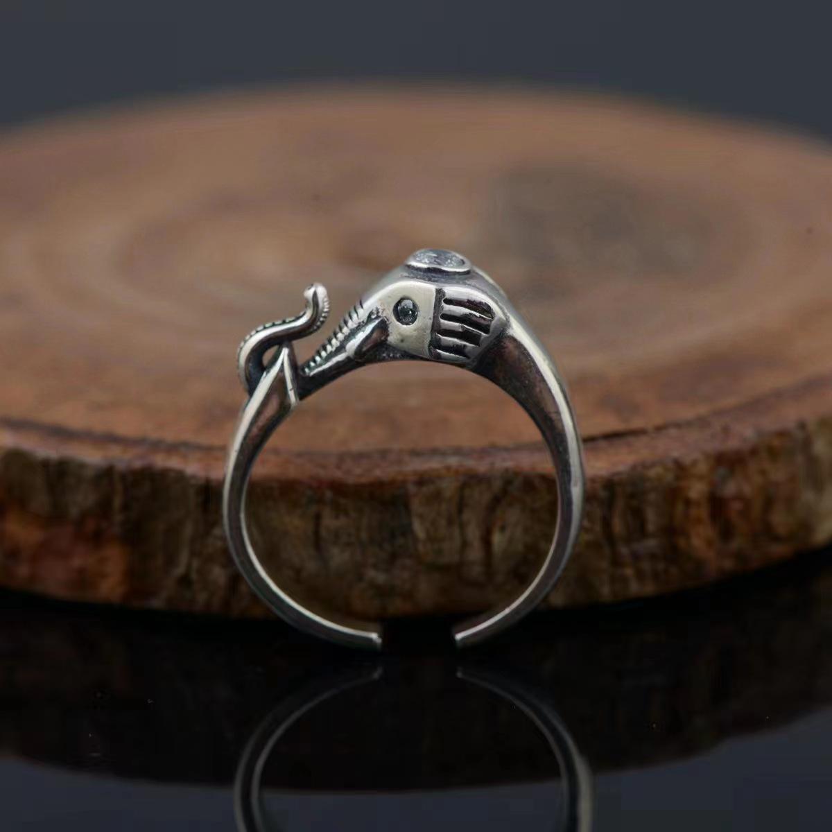 Yintai Feifei Elephant Ring: High-End Retro Thai Silver Design for Men and Women - Personalized and Stylish Finger Accessory Adjustable Open Size