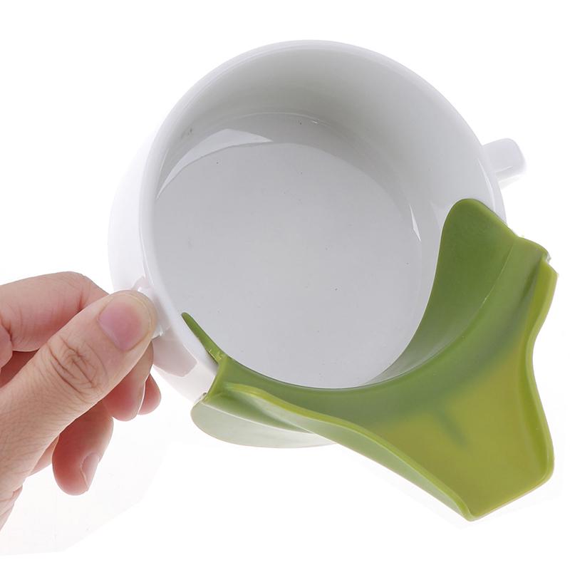 1Pc New Silicone Soup Funnel Kitchen Gadget Tools Water Deflector Tool