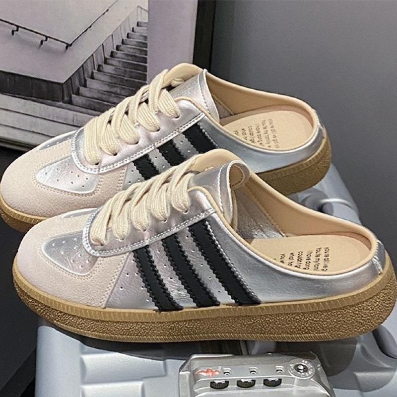 

Модные и удобные немецкие тренировочные кроссовки — популярная обувь 2025 года для женщин, для ношения на улице, с толстой подошвой и на одной педали, ленивая обувь для 42 чёрный