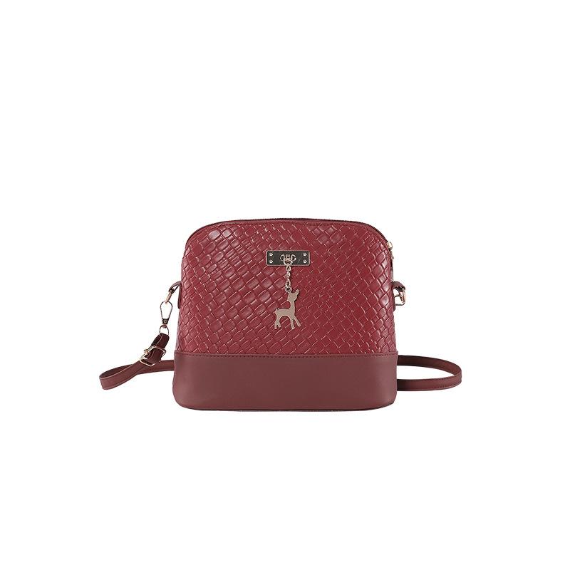 

2024 весна новая женская сумка-ракушка пригородная фактурная сумка модная сумка через плечо