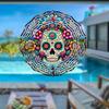 Handbemaltes Metall Totenkopf Windspiel mit Blumendesign Outdoor Hängedekoration für Halloween Weihnachten Thanksgiving Garten Hof Feiertag