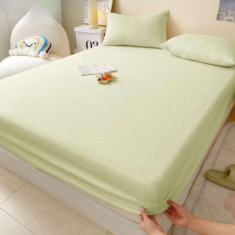 Red Bean Fitted Sheet: Universal Non-Slip Mattress Protector for All Seasons