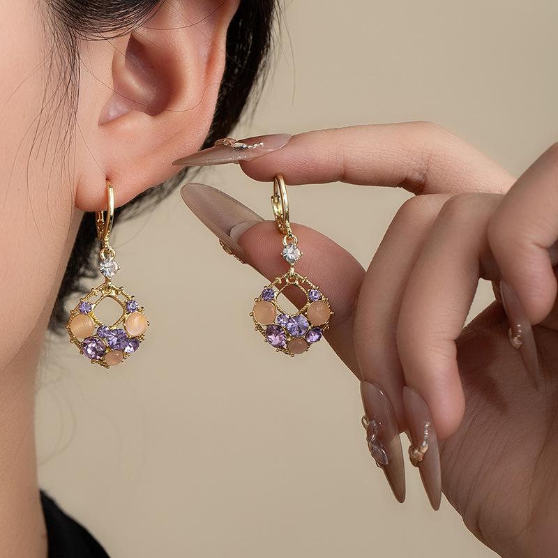 Opal Diamond Hollow Earrings Light Luxury Super Flash Diamond Contrasting Diamond Stud Earrings Niche High-End Exquisite Earrings