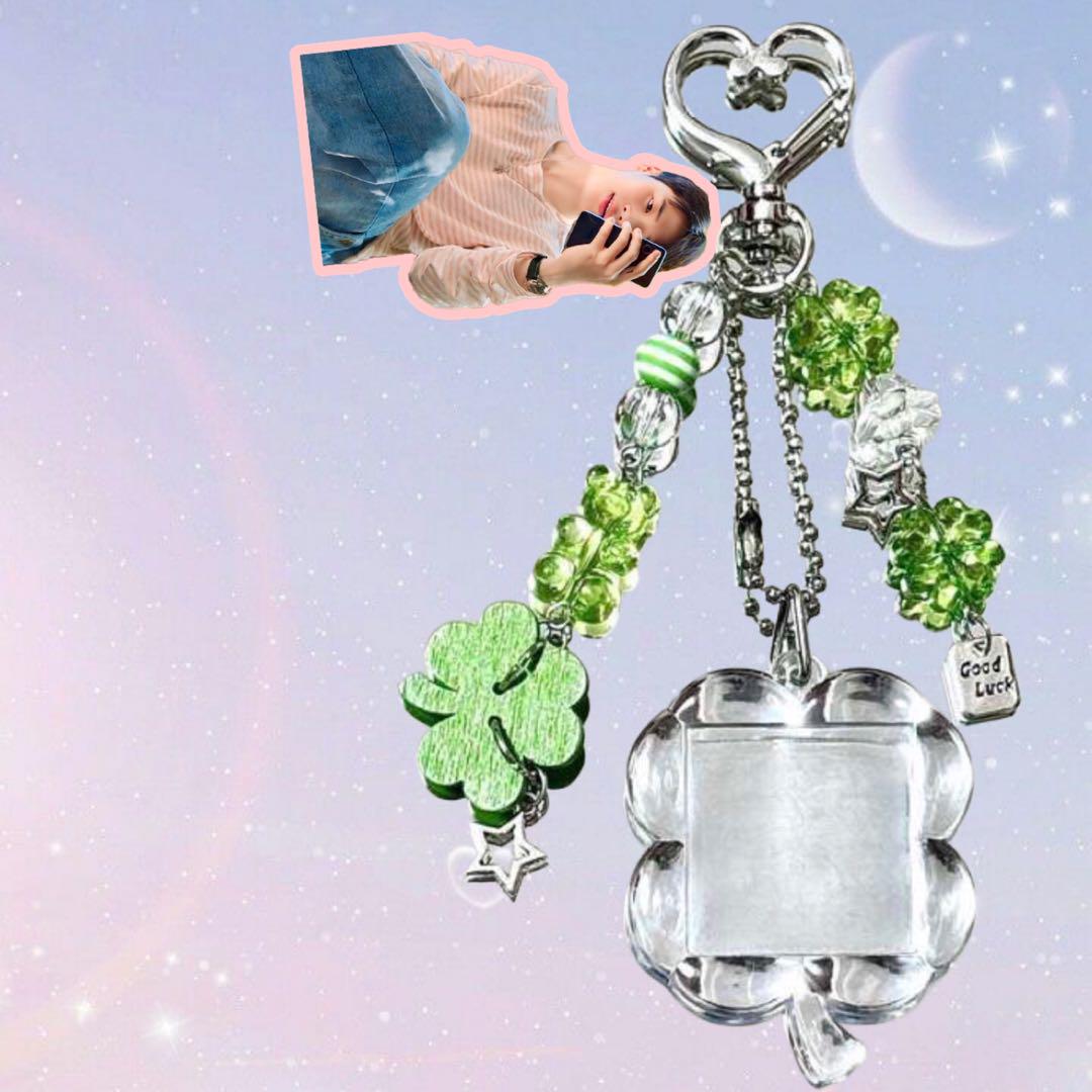 

[Б/У] Брелок BTS Jimin Счастливый Четырехлистный Клевер