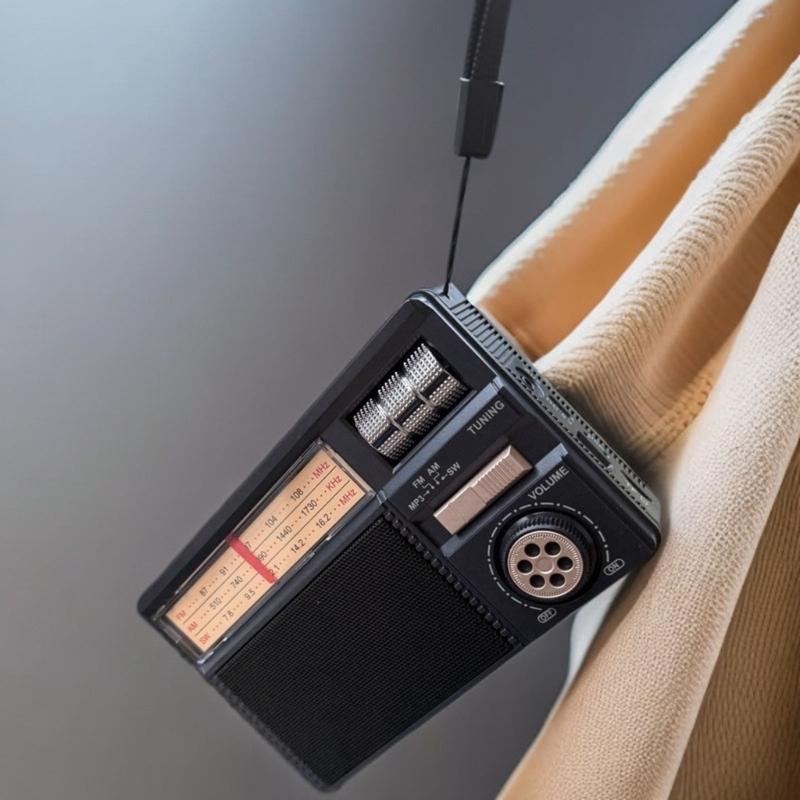 Compactly Solar Operated Multiband Radio With Rechargeable Battery And Global Voltages Compatibility