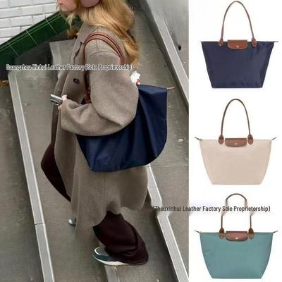 Bolsa Tote e Transversal de Nylon Bordada com Dragão Francês - 70º Aniversário