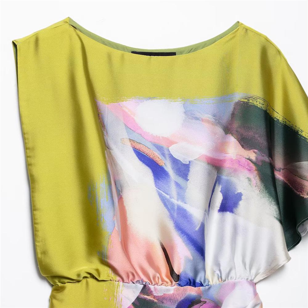 Spring/Summer 2025 Women's Asymmetrical Print Dress—Slim Fit, Round Neck, Versatile Design.