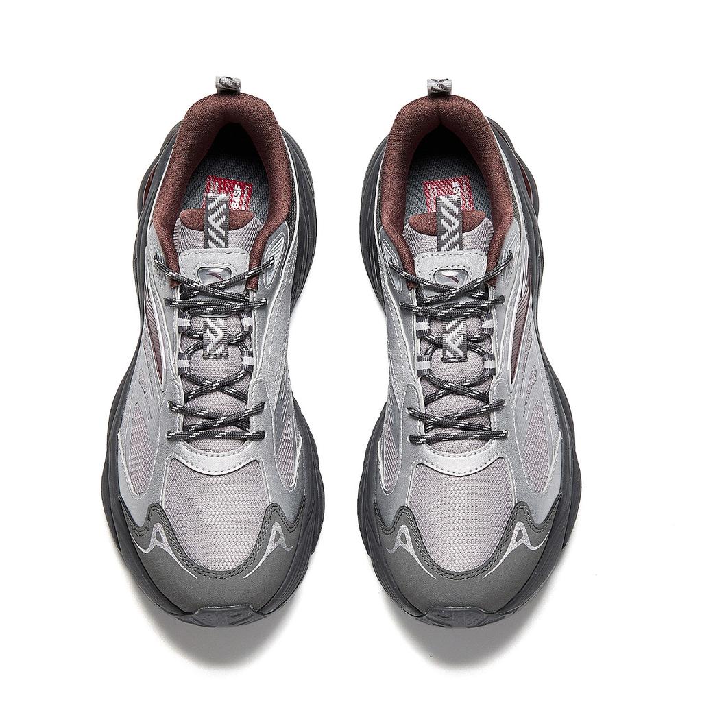 Anta AT802 V2 Yastıklamalı, Aşınmaya Dayanıklı Günlük Ayakkabı Erkek Sihirli Halı Gri/Gümüş/Volkanik Kül 912618802-4