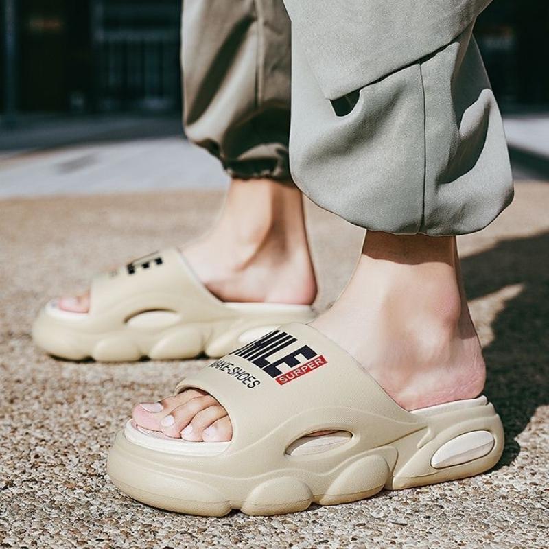 Fashion Outdoor Men's Beach Shoes Non Slip Mens Slippers Summer Lndoor Home Shower Bathroom Slippers EVA Soft Sole Men Sandals Fashion
