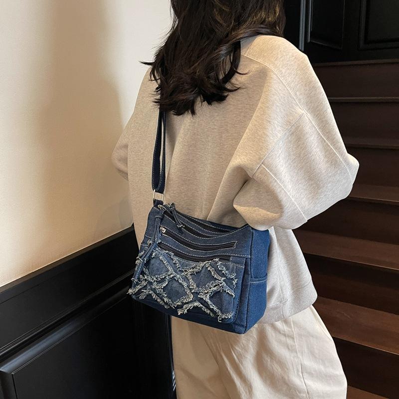 Niche design casual simple texture fashion trend small square bag summer new 2025 women's shoulder messenger bag