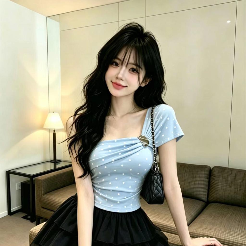 With chest pad irregular polka dot slanted shoulder sling vest women's summer new pure desire wind word shoulder tube top