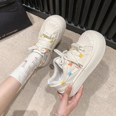 Plattform Damensneaker Frühling und Sommer Neue Damenschuhe Vielseitige Freizeit Milch Fufu Plateauschuhe