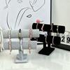 Armband-Displayständer mit weicher Stoffabdeckung und stabiler Tischbasis für Uhren, Accessoires und Heim-Schminktisch