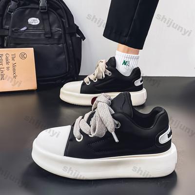 Herren vulkanisierte Schuhe 2026 Frühjahr Neue Plateau-Sneaker Mode Kreuzschnürung Rutschfeste Freizeitschuhe Bequeme Höhenvergrößerung Flache Schuhe