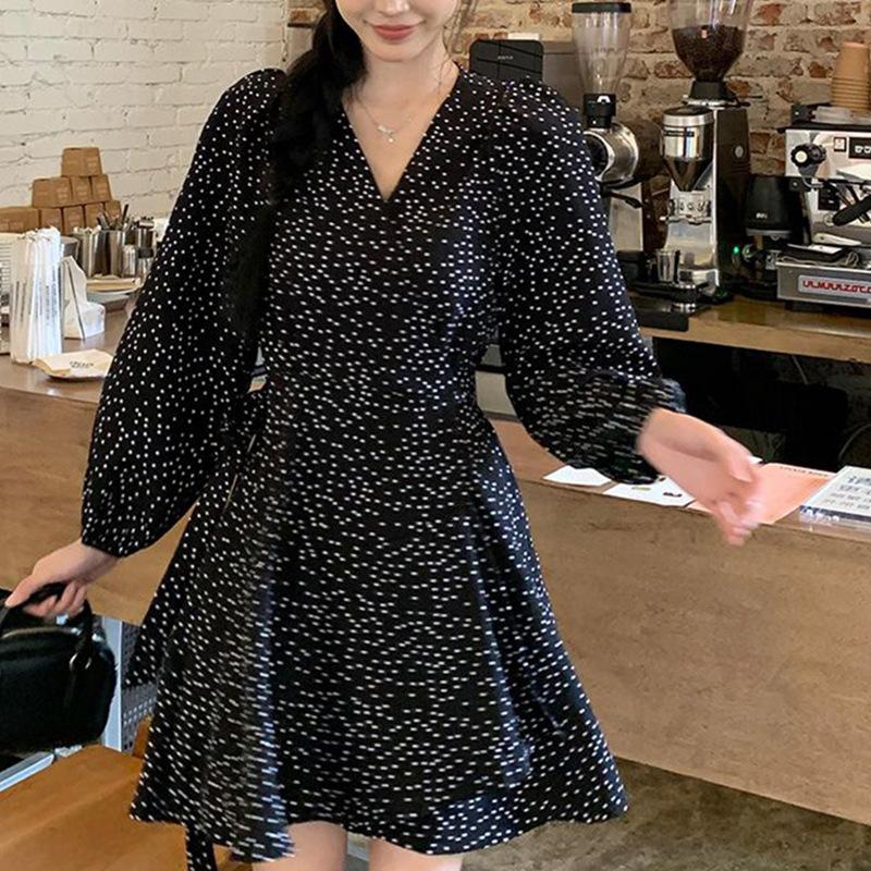 

Кофейный перерыв Французский ретро горошек с длинным рукавом V-образным вырезом на бретелях Платье для женщин Весна и осень Новая короткая юбка А-силуэта XL