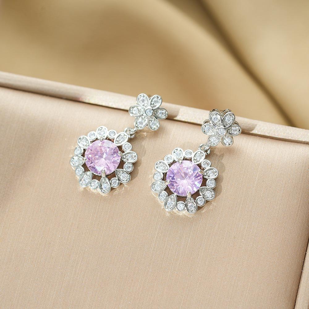 Light Luxury Flower Iris Imitation Red Sapphire Necklace Versatile Fashion Temperament Set for Women