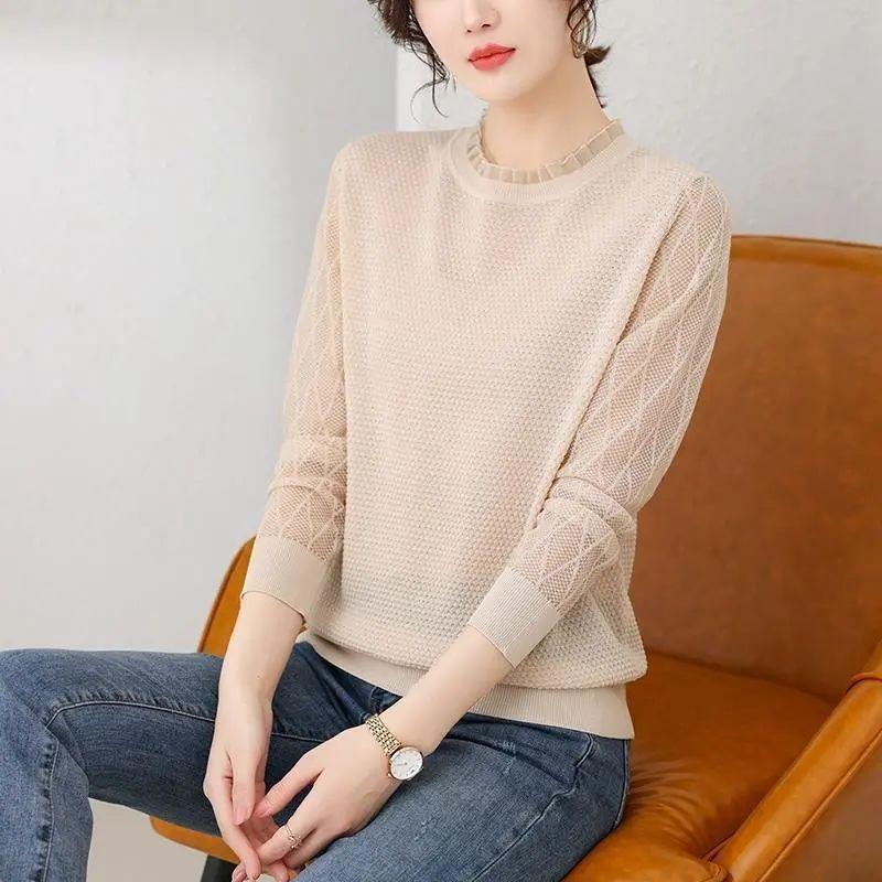 Spring and Autumn New Women's Thin Bottoming Shirt, Women Inside The Gas Lace Yarn Sleeve Blouse