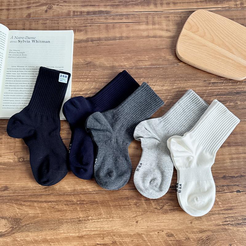 5 Pairs of  Men's Autumn and Winter Pure Color Deodorant Boneless Anti Pilling Right Angle Sport Tube Cotton Socks