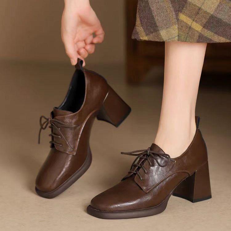 

Женские туфли из мягкой кожи с круглым носком на толстом каблуке и шнуровке, в британском стиле, весна/осень 2025 36 коричневый