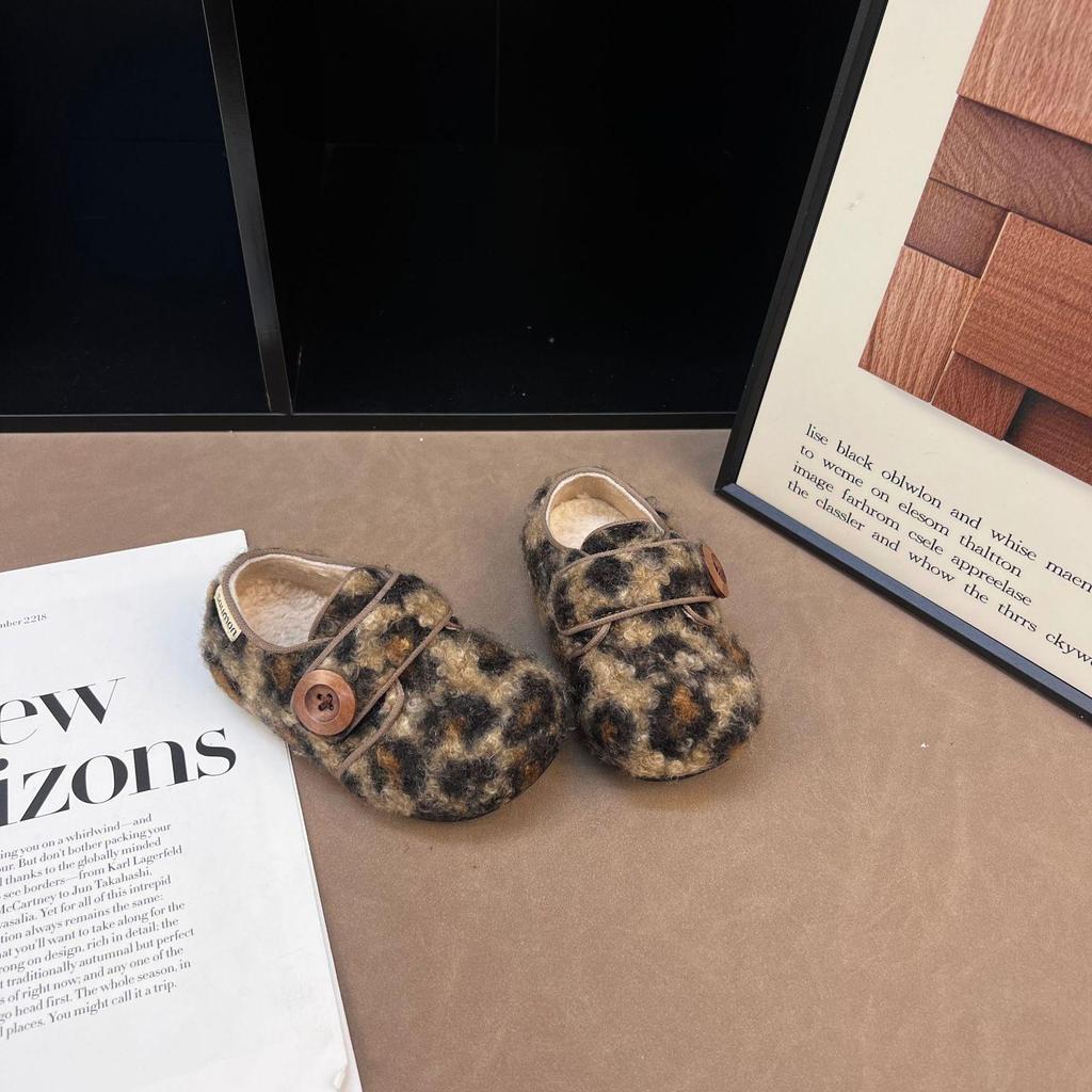 Mocassins chauds rétro en fourrure pour femmes: Chaussures d'extérieur en coton peluche à semelle souple Hiver 2025