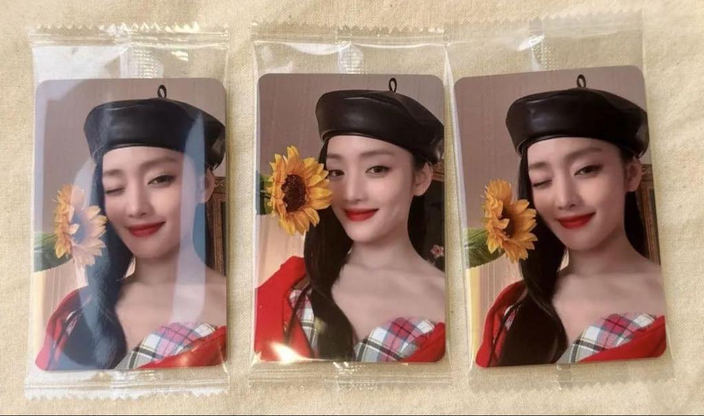 [USED] I-DLE Minnie HER 2-part set with Tower Records bonus