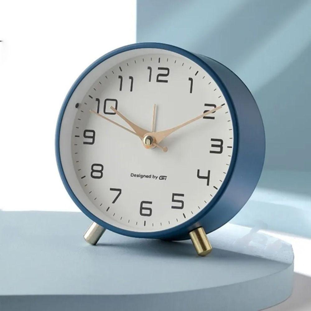 Mute Frosted Metal Clock Round Table Clock Battery Operated Nordic Alarm Clock Bedroom