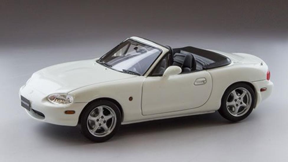 Hobby Japan MARK43 143 Mazda Roadster