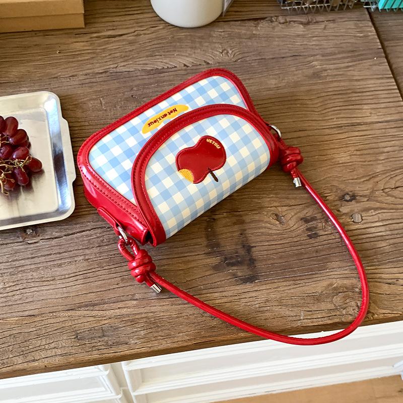 Cute Red Small Bag Women's 2025 New Summer Shoulder Armpit Bag Fashionable Student Commuting Messenger Small Square Bag