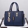 Stylish And Trendy Women's Pu Tote Bag With Soft Grip Perfect For Fall And Winter Outfits