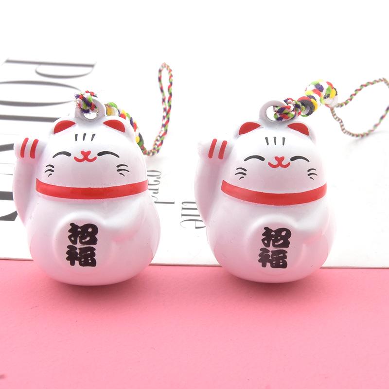 

Japanese Painted Maneki-neko Water Chime Bell - Smiling Lucky Cat Phone Charm білий