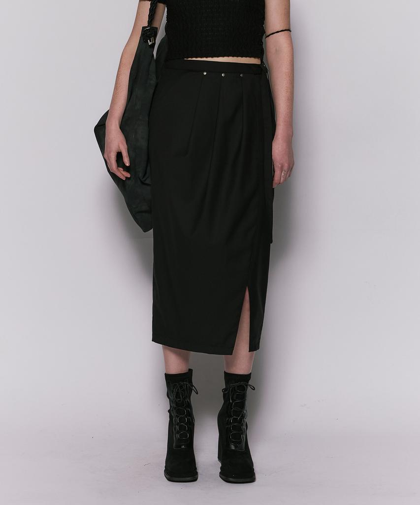 Weseullihyuseuteon Three Tuck Gurkha Skirt Black