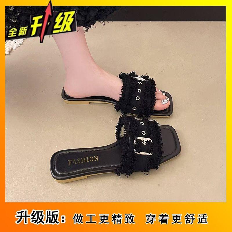 2025 Sommer neue französische kleine duftende Slipper Damen Sommerbekleidung bequeme Gürtelschnalle Einwort flacher Boden Strandsandalen