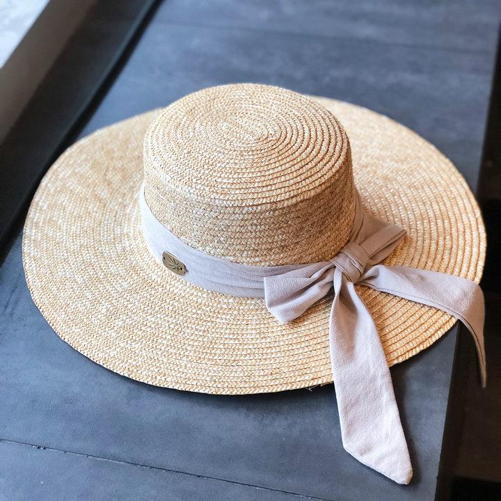Spring and Summer Straw Retro Big Edge Straw Hat Summer Flat Edge Sun Protection Sunshade Vacation Hat Hepburn Elegant Bow Hat