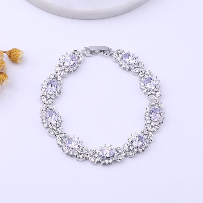 Europe and The New Four Leaf AAA Zircon Bracelet Girls Copper Inlaid Colored Gems Bracelet