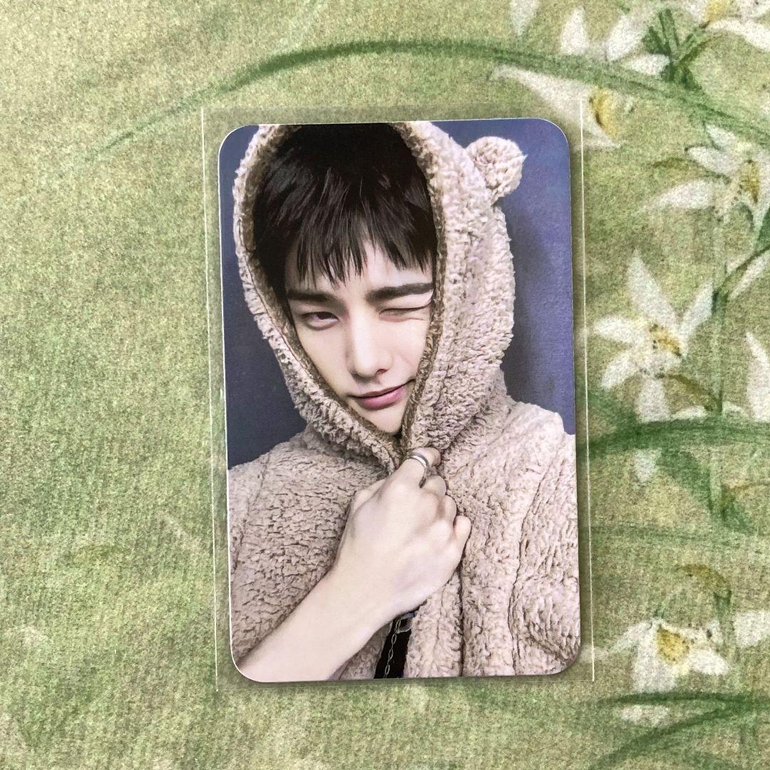 

[USED] Hyunjin Straykids KARMA fans pre-list trading card 1 piece