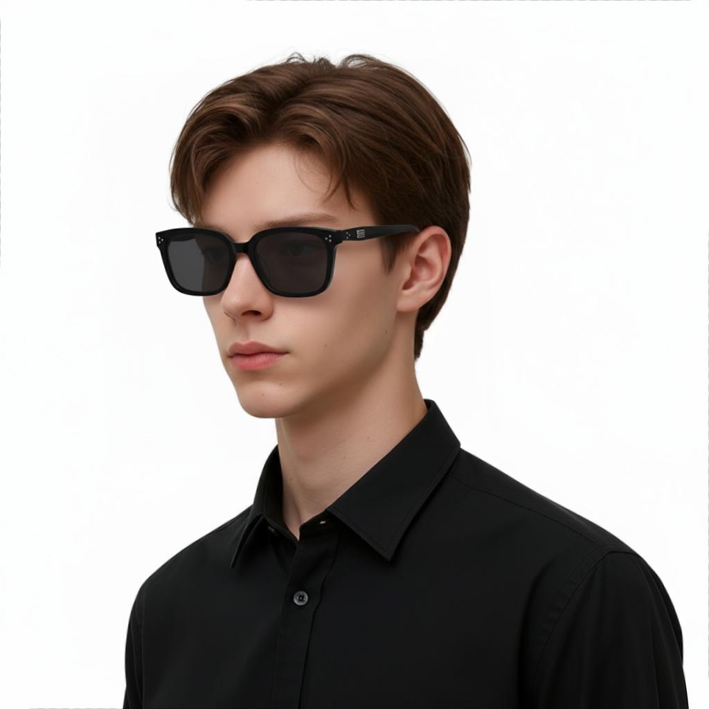 Gentle Monster Square Sunglasses With Inner Letter Logo Unisex Sunglasses Black DEAR-01