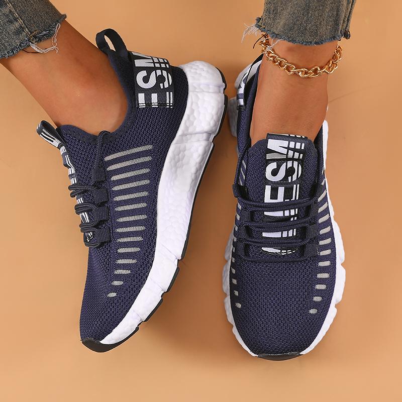 Fashion Shoes Woman Outdoor Training Lightweight Sports Soft Sole Comfortable Lace Up Mesh Casual Shoes Large Breathable Sports Shoes