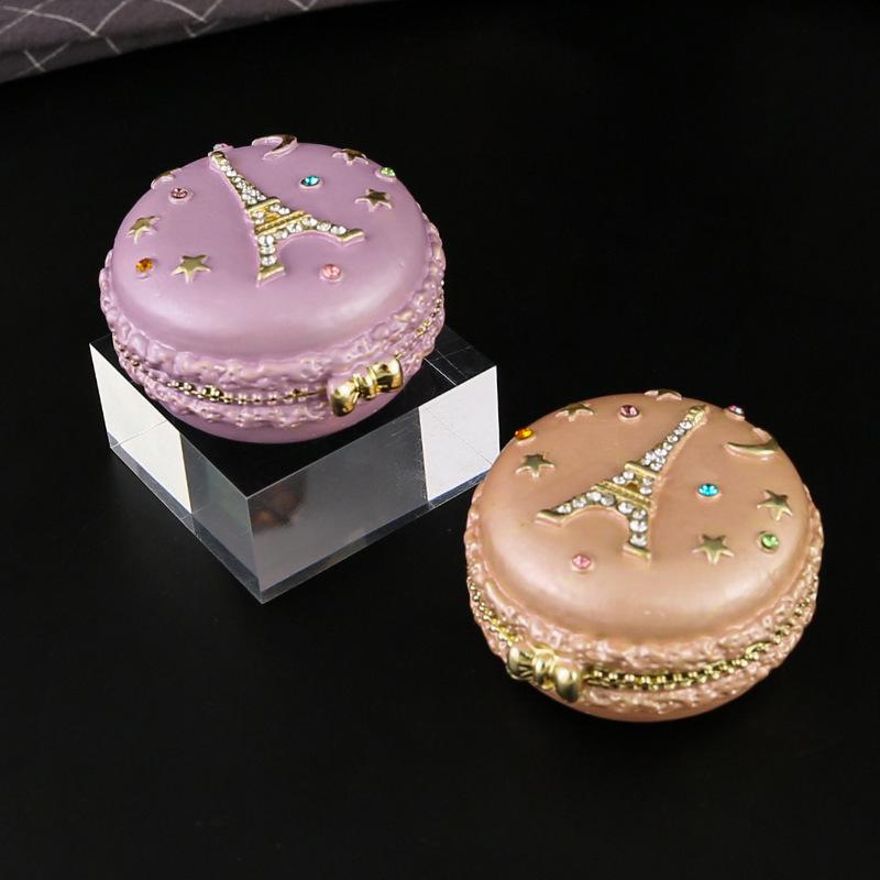 New enamel color diamond-encrusted tower jewelry box, dresser ornament jewelry, ring stud earrings storage box, flip cover and dust-proof.