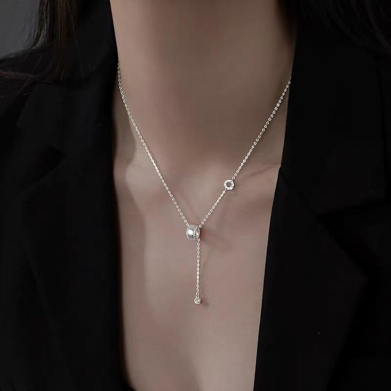 2025 New Style Slim Waist Light Luxury 925 Sterling Silver Clavicle Necklace for Women