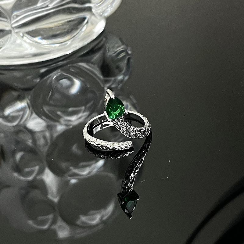 

Зміїний браслет Нішевий дизайн Чуття Високий сенс Слизерин Зміїний двір Холодний вітер Французький Солодкий Прохолодний Жіночий браслет