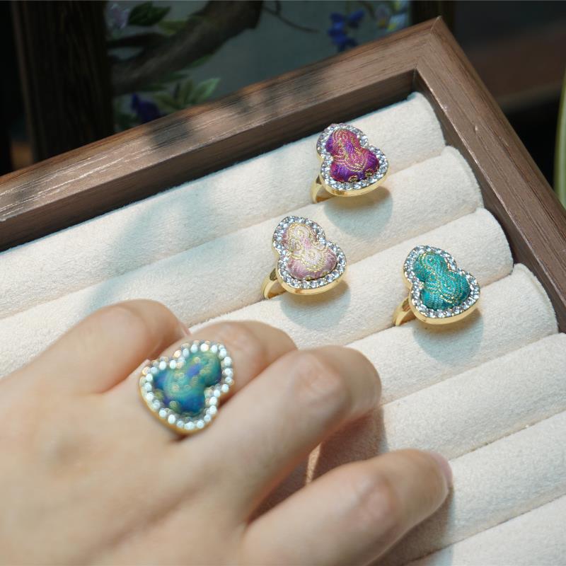 Zinc Alloy Fabric Ring: Jiukai Song Brocade Ding Sheng Pattern, Handmade