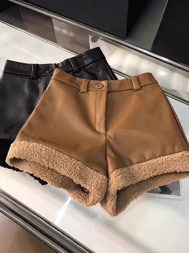 Women's Coffee Ruffled Winter Lamb Wool High-Waist Wide-Leg Retro Booty Shorts